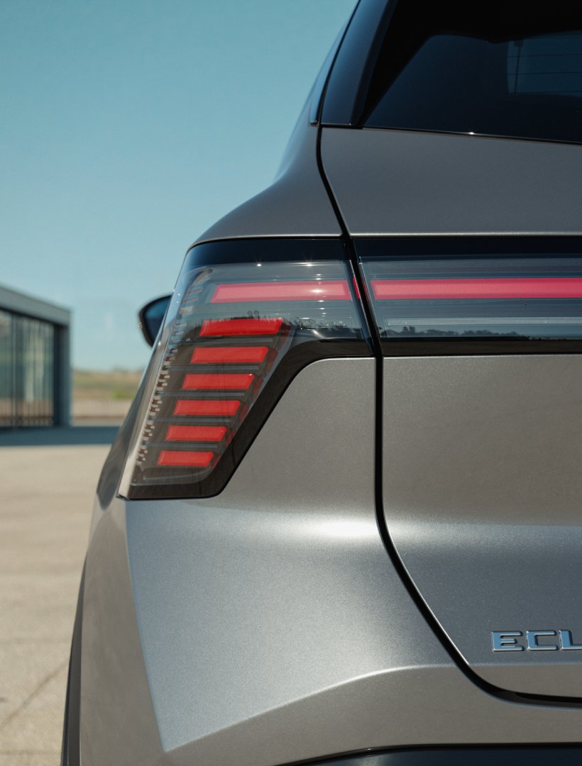 Nové Mitsubishi Eclipse Cross BEV - zadní LED světla