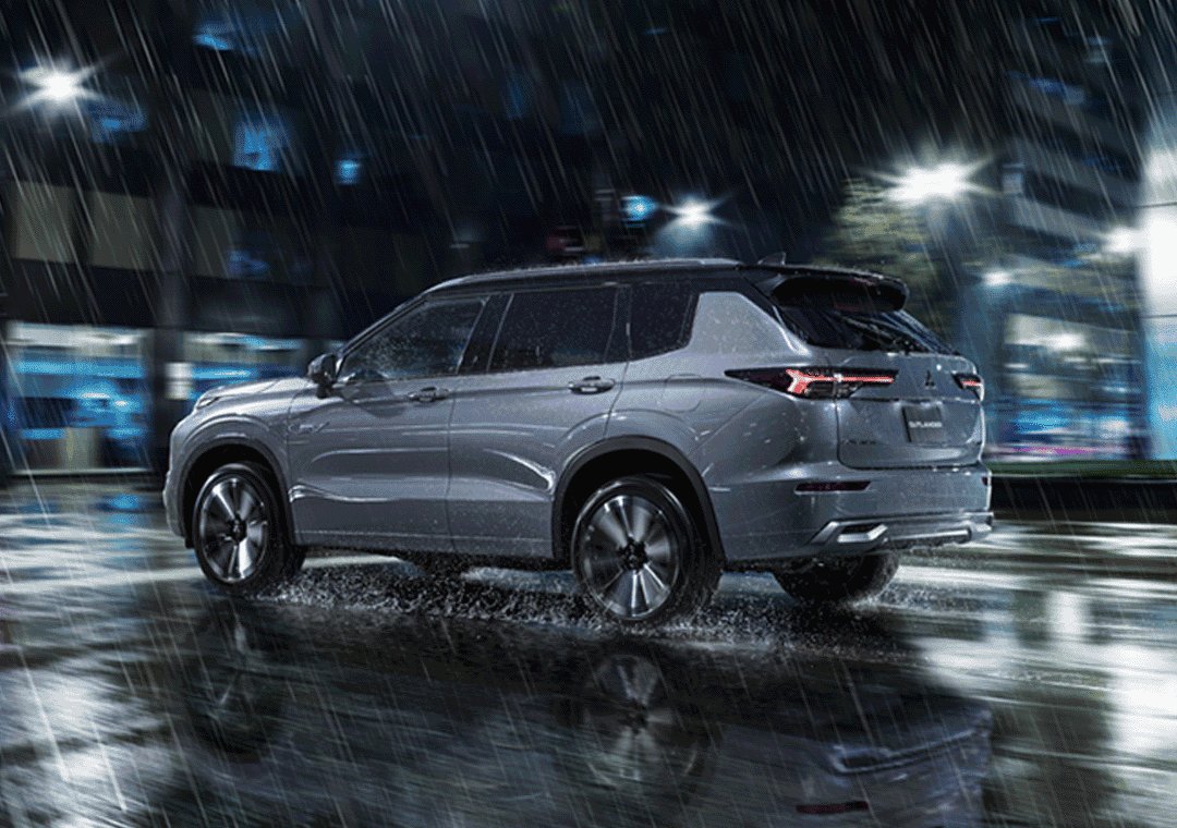 Nové Mitsubishi OUTLANDER PHEV - přizpůsobení zvuku dešti